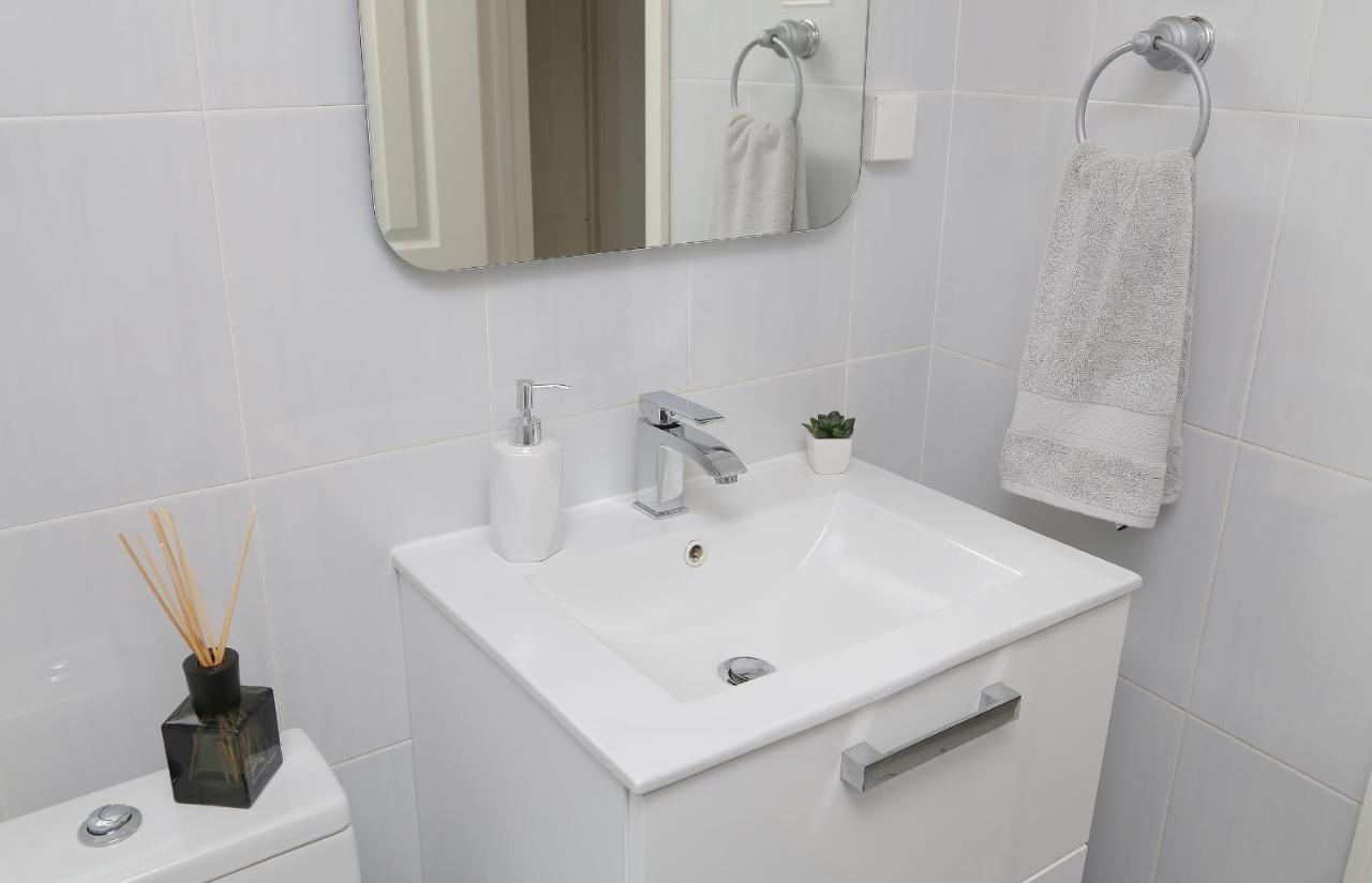 Spacious 2 Bedroom Apt Luxeview- Oldtownview, 10Min To Town Dubrovnik Dış mekan fotoğraf